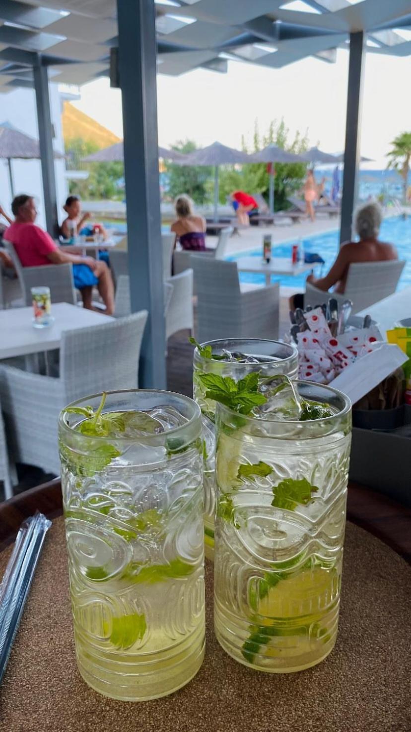 Surf Hotel Василики Экстерьер фото
