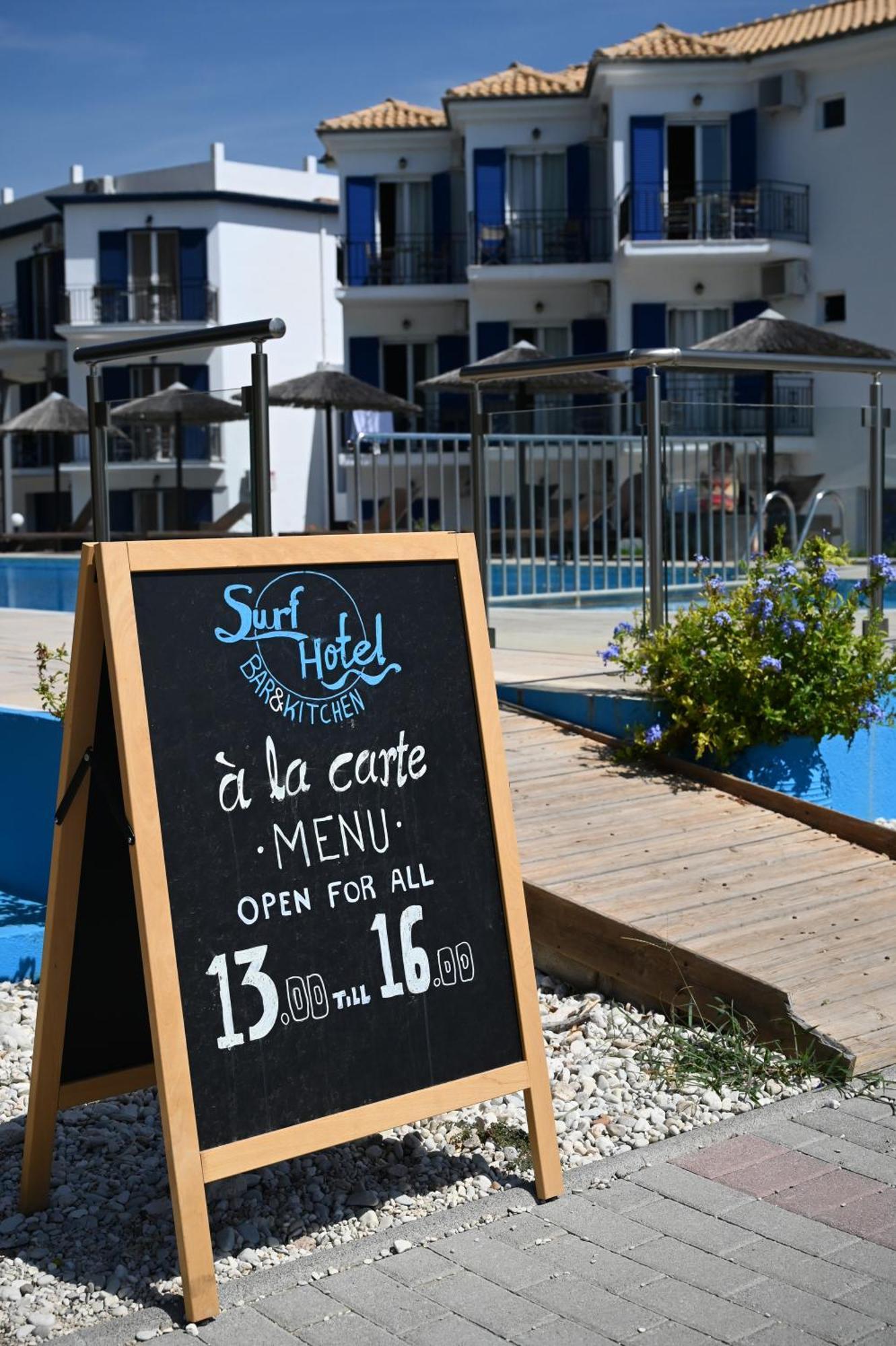 Surf Hotel Василики Экстерьер фото