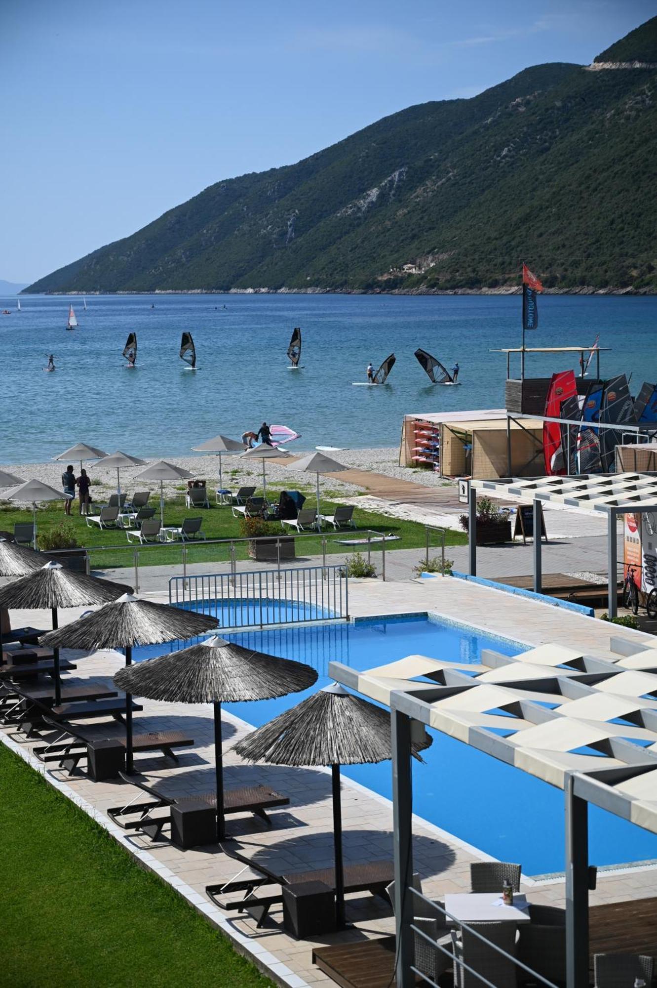 Surf Hotel Василики Экстерьер фото