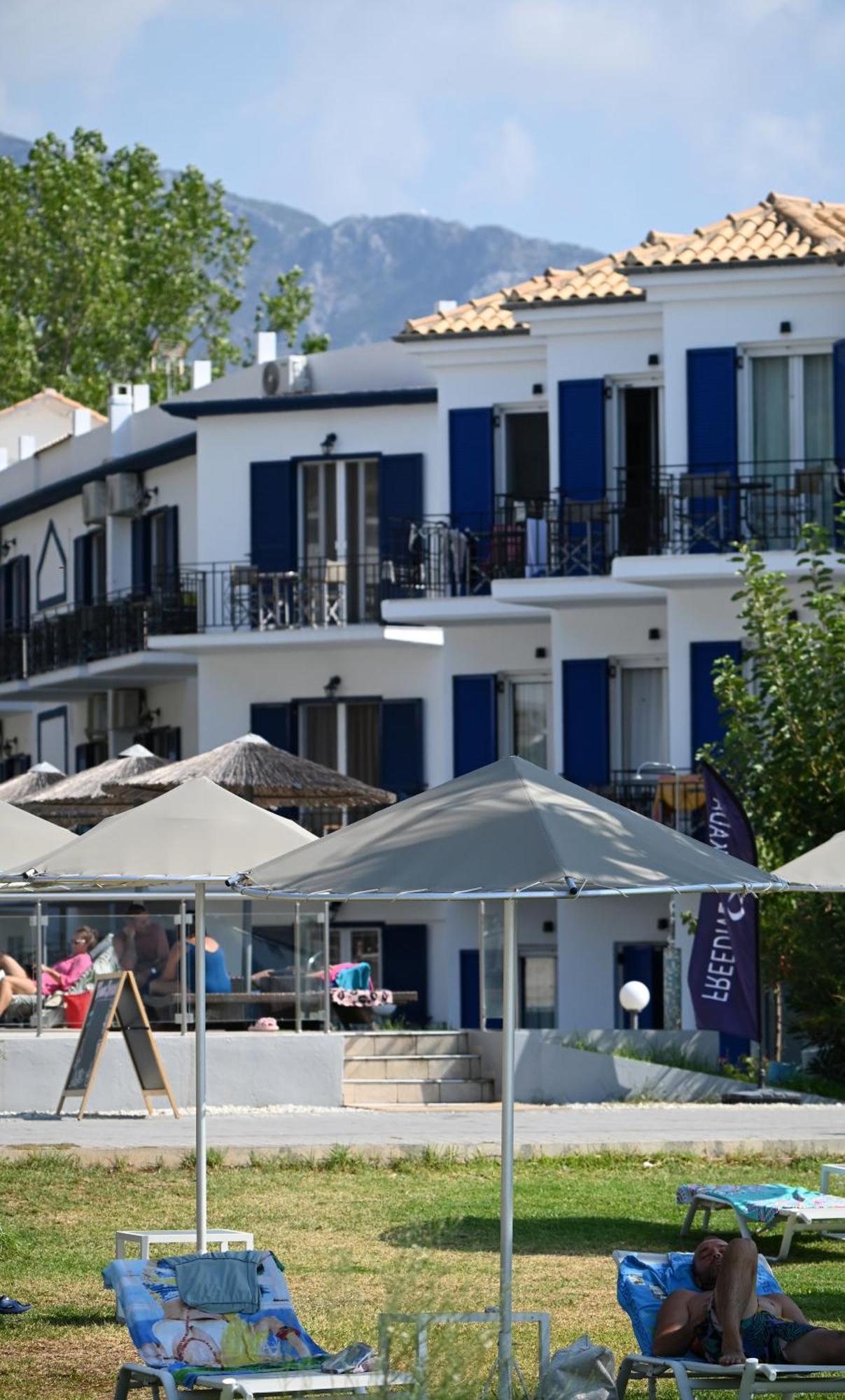Surf Hotel Василики Экстерьер фото